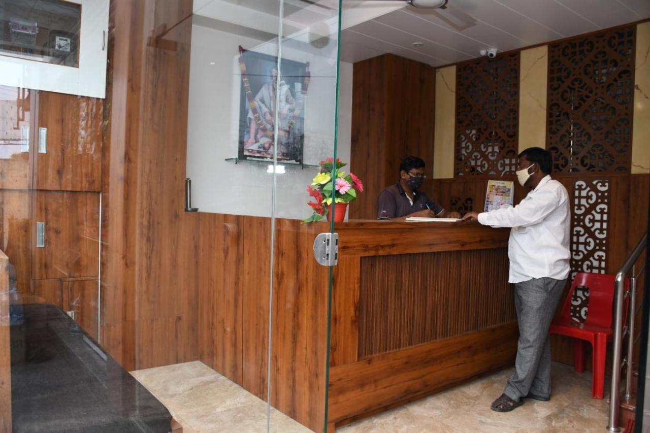 Hotel Sai Shatabdi Shirdi Exterior photo