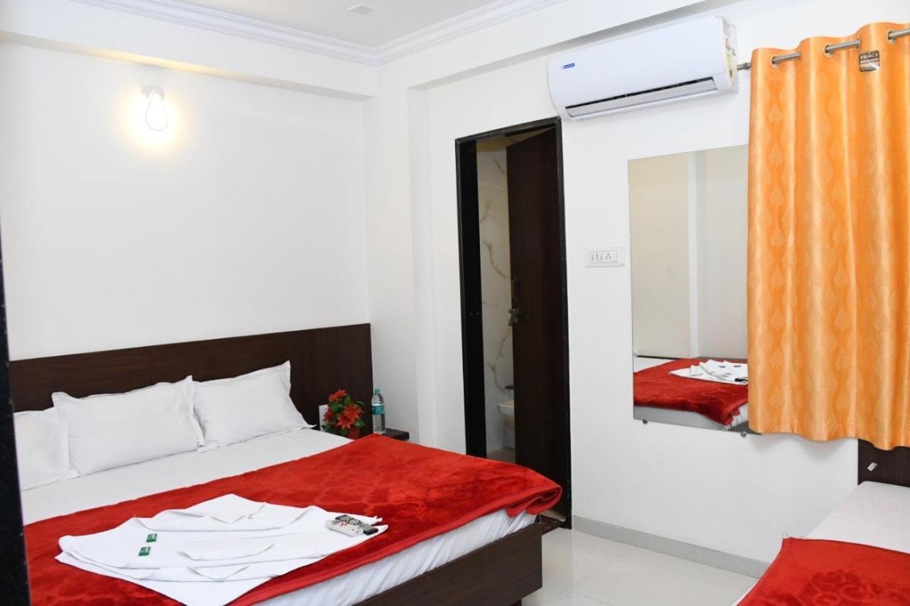Hotel Sai Shatabdi Shirdi Exterior photo